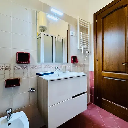 Yourhome - Letizia's House Apartamento